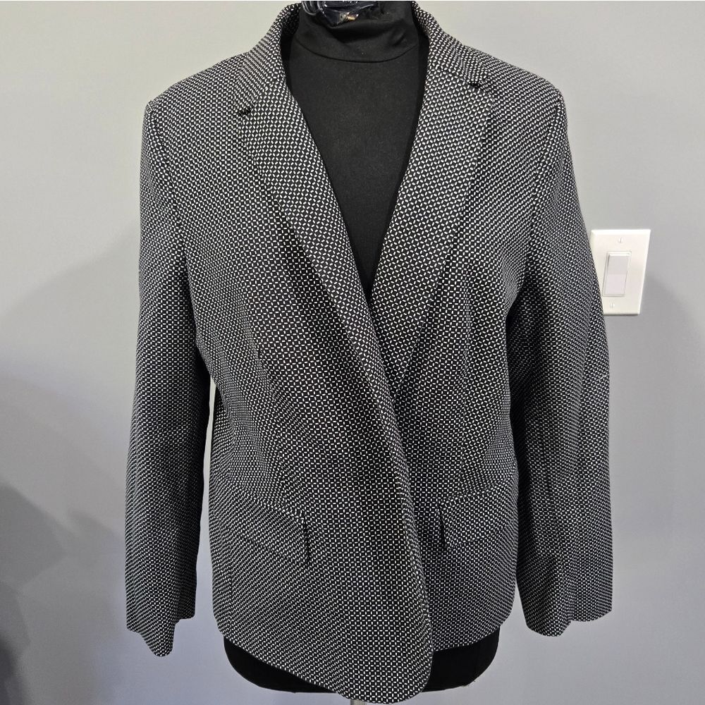 🐢 Liz Claiborne Career Blazer XL White and Black Excellent Condition